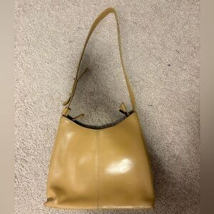 Venus Firenze tan/camel leather shoulder bag